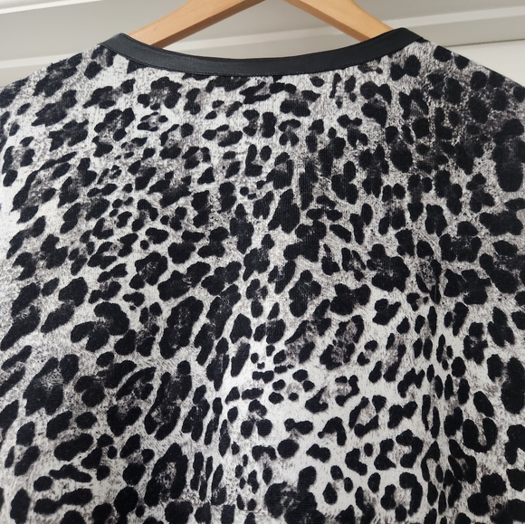Easywear by Chico's Animal Print Button-Down Jacket Cardigan Size 3 - Picture 2 of 7